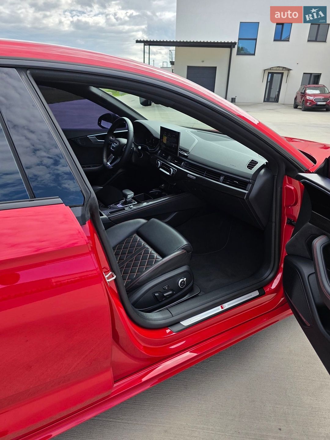 Audi S5 Sportback 2023 VIN WAUC4CF56RA030212 фото оголошення 29 з 74