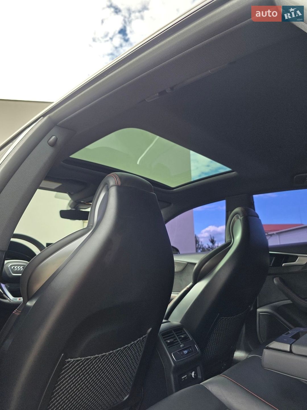 Audi S5 Sportback 2023 VIN WAUC4CF56RA030212 фото оголошення 38 з 74