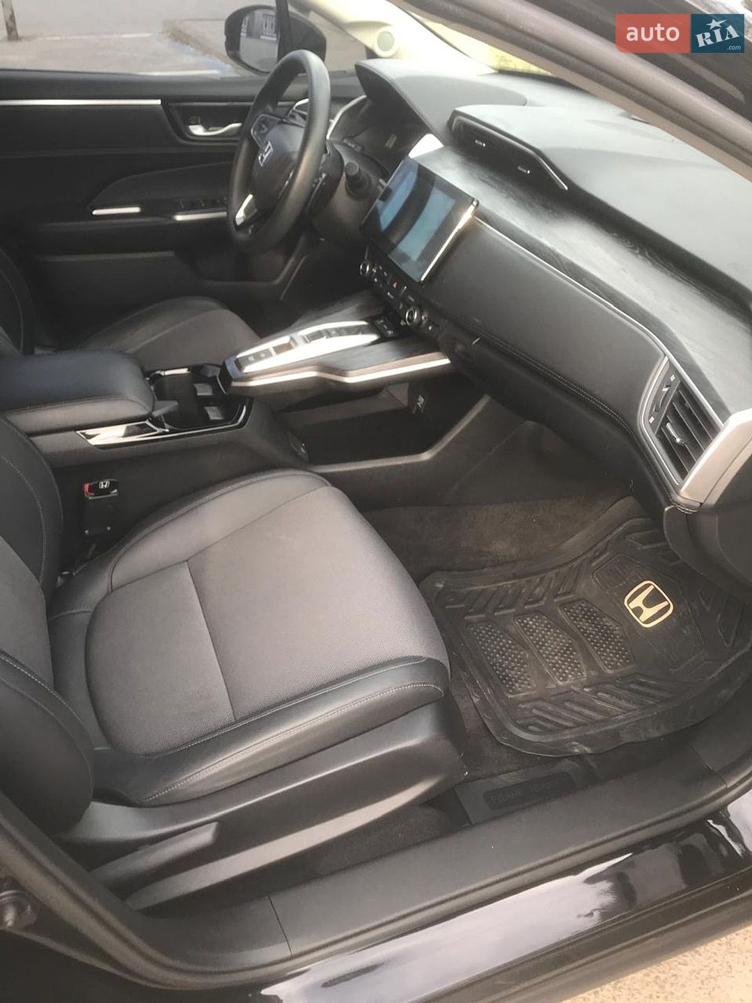 Honda Clarity 2019 VIN JHMZC5F18KC002672 фото оголошення 22 з 24