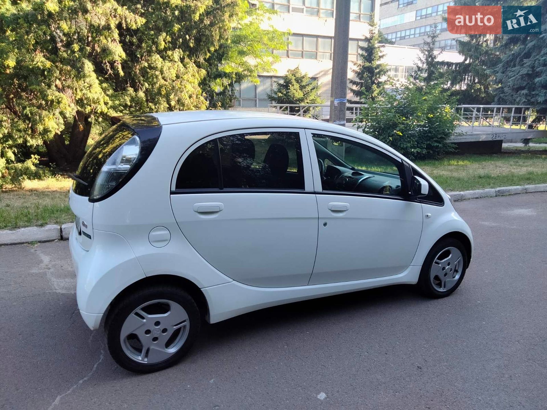 Mitsubishi i-MiEV 2011 VIN JMBLDHA3WBU002113 фото оголошення 4 з 14
