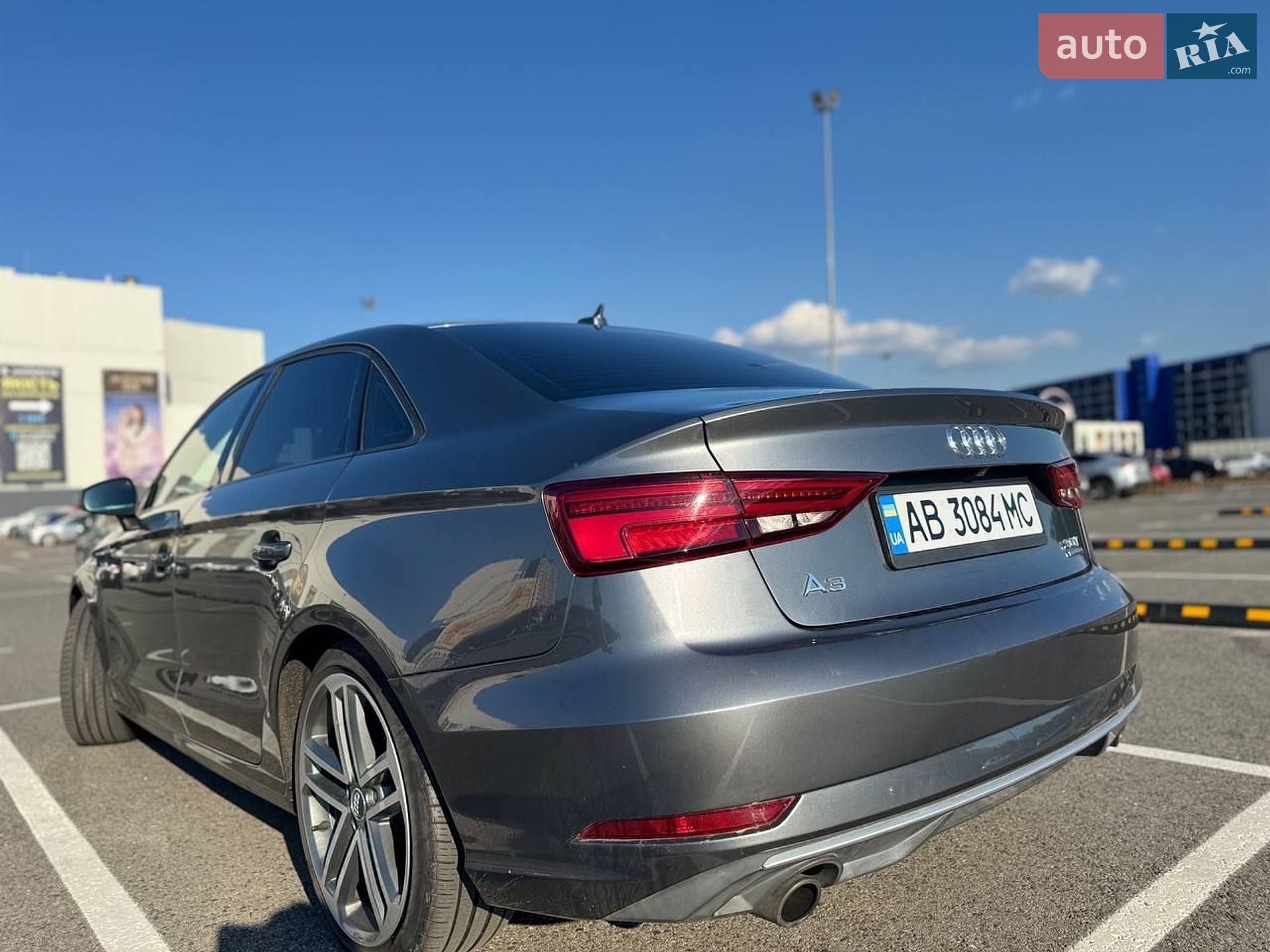 Audi A3 2017 VIN WAUB8GFF3J1015056 фото оголошення 6 з 33