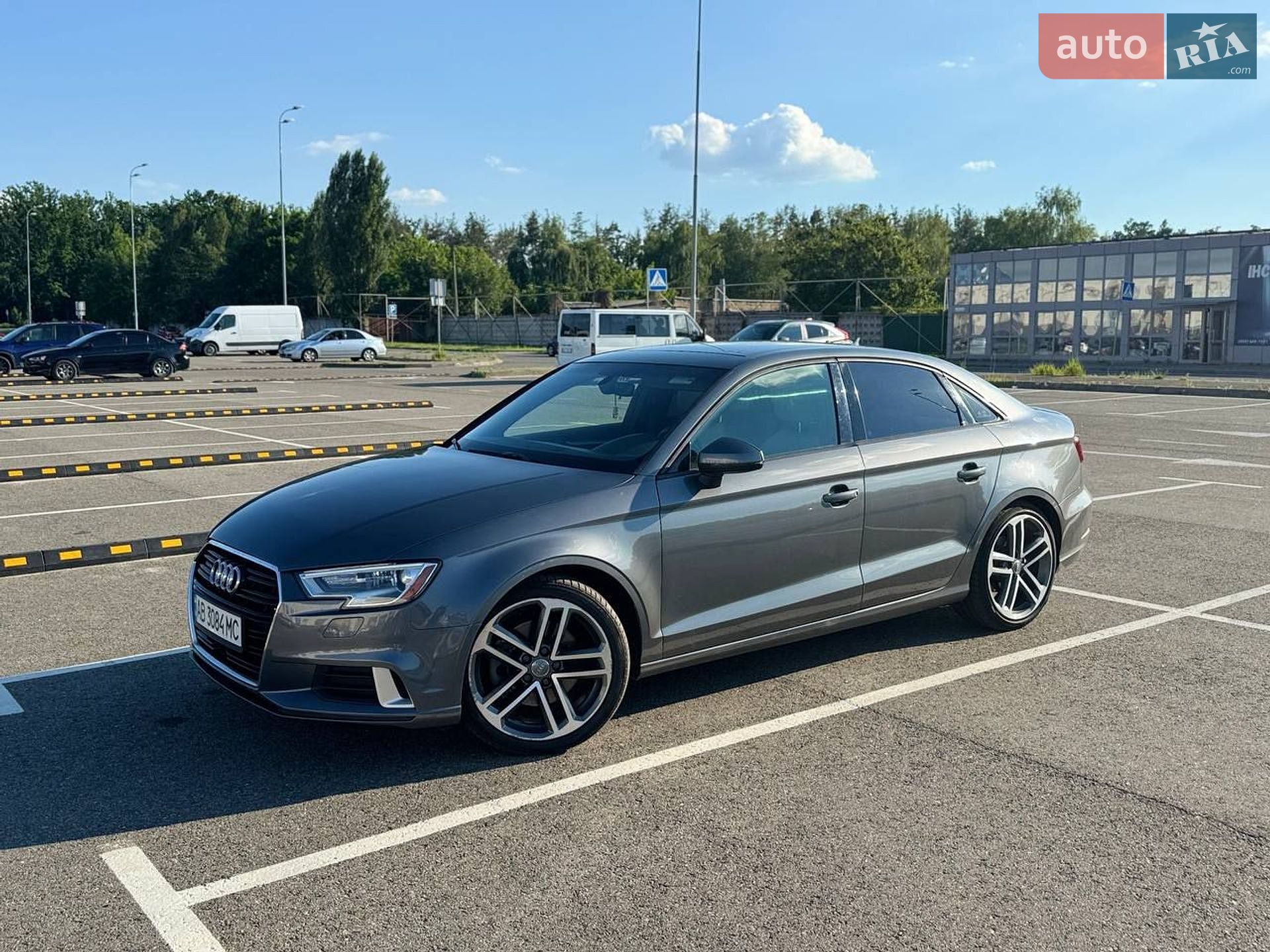 Audi A3 2017 VIN WAUB8GFF3J1015056 фото оголошення 8 з 33