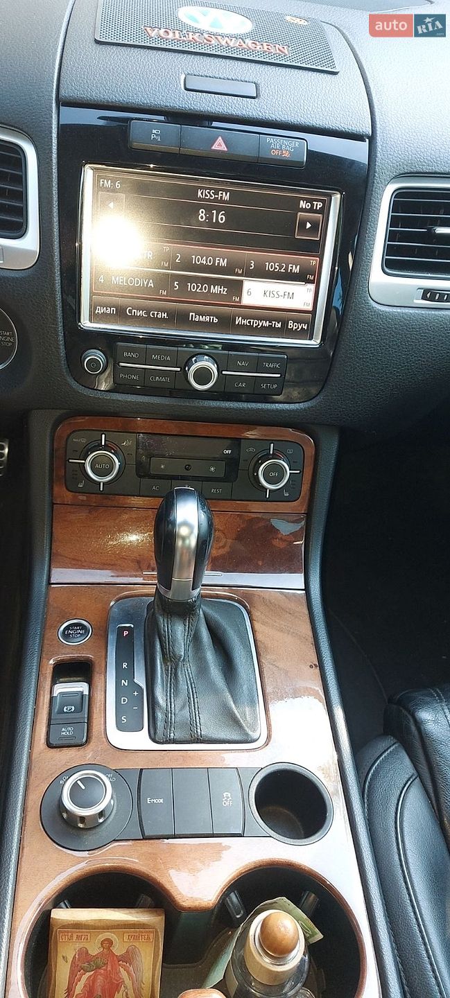 Volkswagen Touareg 2011 VIN WVGFG9BP1BD006126 фото оголошення 13 з 17