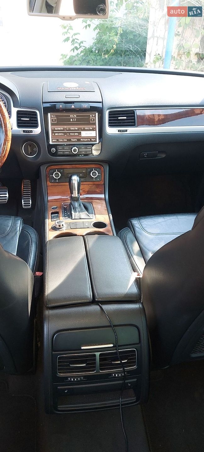 Volkswagen Touareg 2011 VIN WVGFG9BP1BD006126 фото оголошення 15 з 17