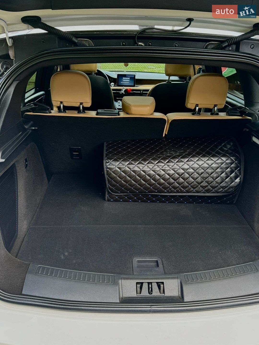 Lincoln Corsair 2020 VIN 5LMCJ2C93MUL01918 фото оголошення 5 з 8