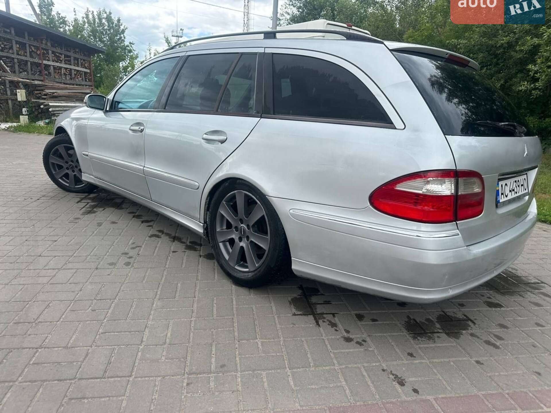Mercedes-Benz E-Class 2005 VIN WDB2112261A781892 фото оголошення 3 з 8
