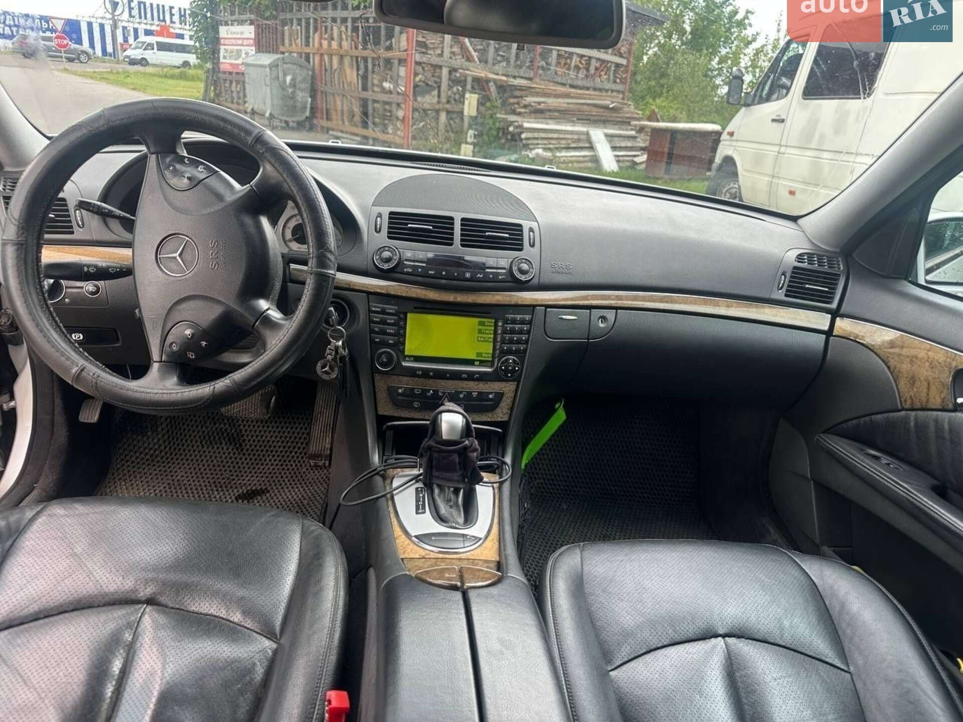 Mercedes-Benz E-Class 2005 VIN WDB2112261A781892 фото оголошення 4 з 8