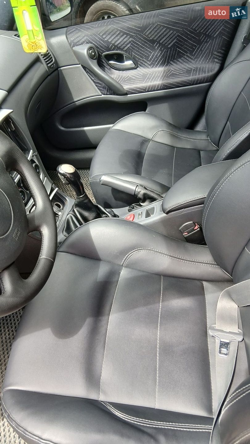 Renault Laguna 2002 VIN VF1KG0J0A27036786 фото оголошення 4 з 4