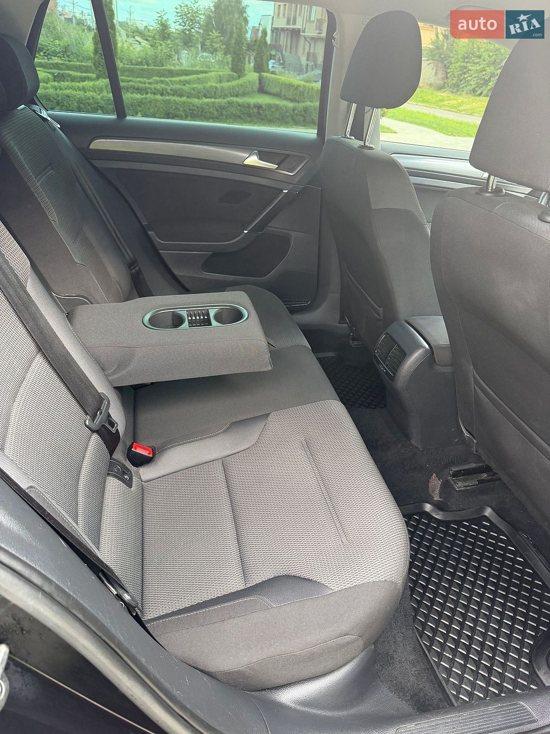 Volkswagen e-Golf 2017 VIN WVWZZZAUZJ8902227 фото оголошення 34 з 59