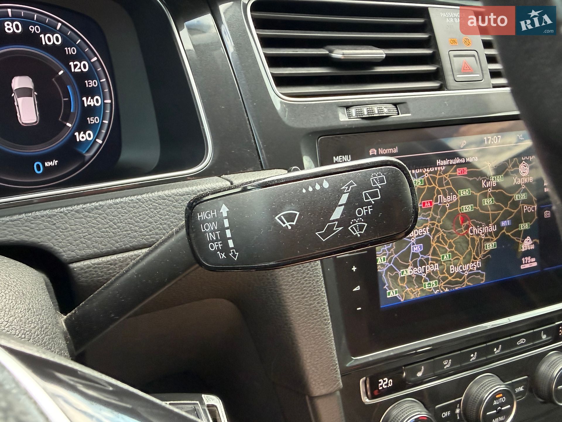 Volkswagen e-Golf 2017 VIN WVWZZZAUZJ8902227 фото оголошення 38 з 59