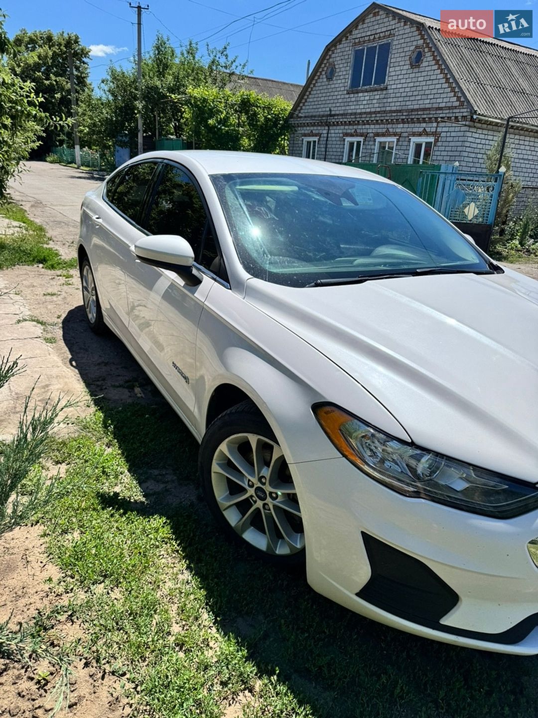 Ford Fusion 2019 VIN 3FA6P0LU3KR188610 фото оголошення 22 з 32