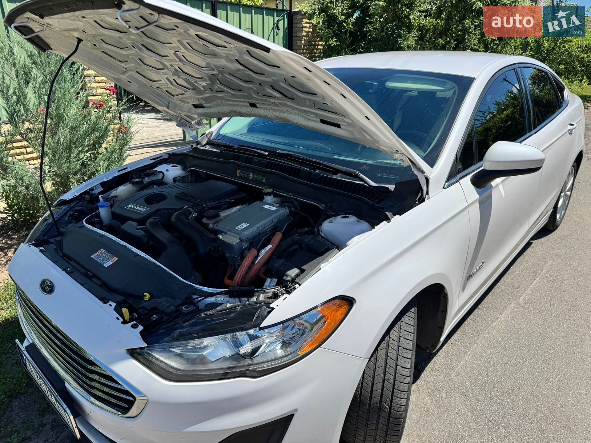Ford Fusion 2019 VIN 3FA6P0LU3KR188610 фото оголошення 26 з 32