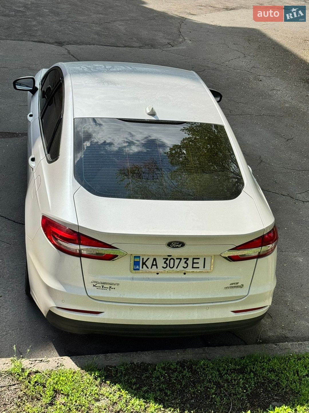Ford Fusion 2019 VIN 3FA6P0LU3KR188610 фото оголошення 22 з 32