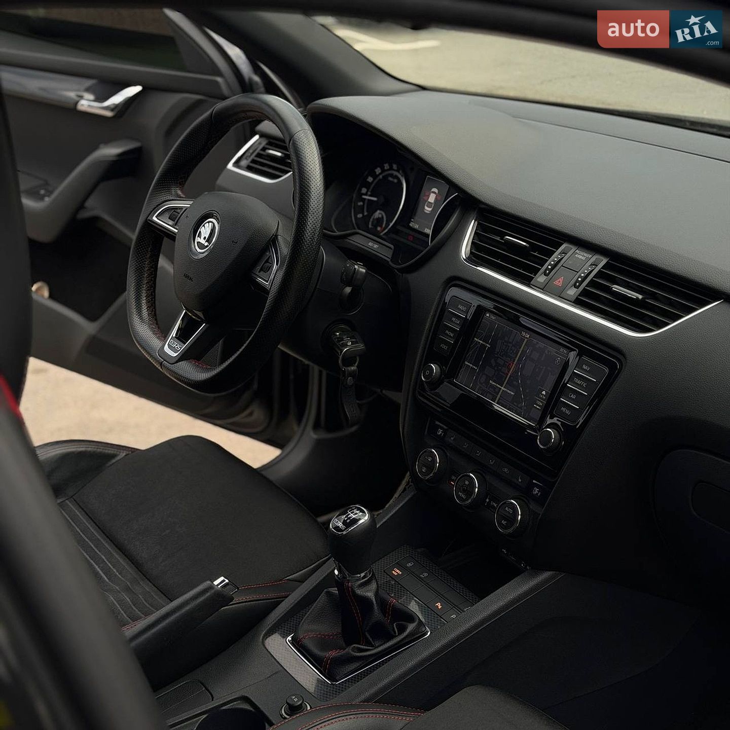 Skoda Octavia 2015 VIN TMBAK7NE5G0025255 фото оголошення 7 з 22