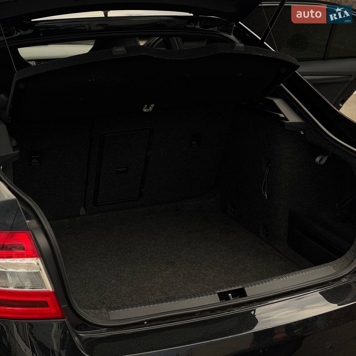 Skoda Octavia 2015 VIN TMBAK7NE5G0025255 фото оголошення 21 з 22
