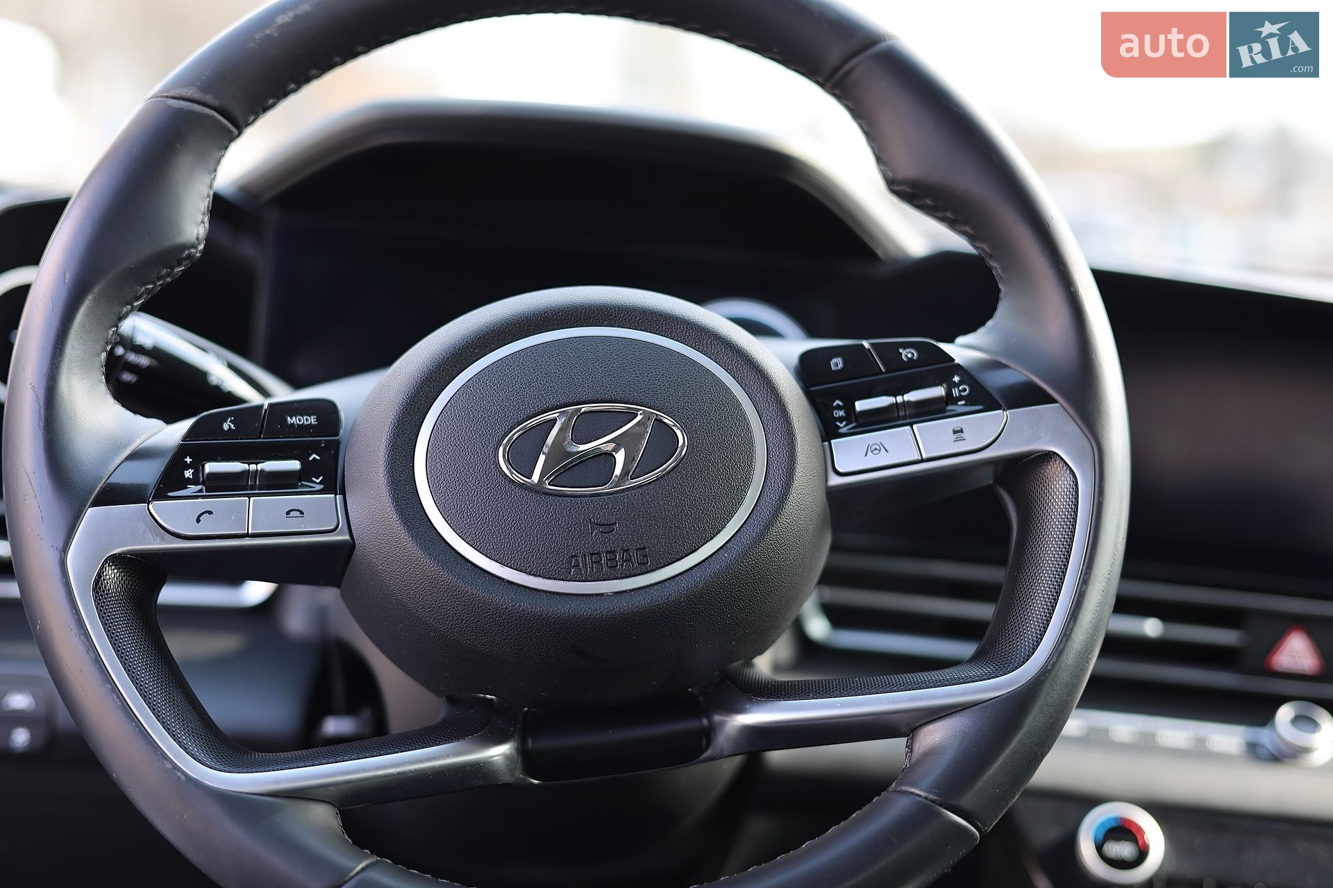 Hyundai Elantra 2022 VIN KMHLN4AJ6NU021167 фото оголошення 28 з 33
