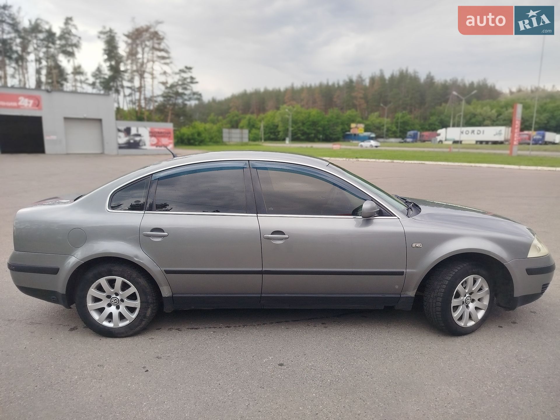 Volkswagen Passat 2000 VIN WVWZZZ3BZ1E081566 фото оголошення 4 з 8