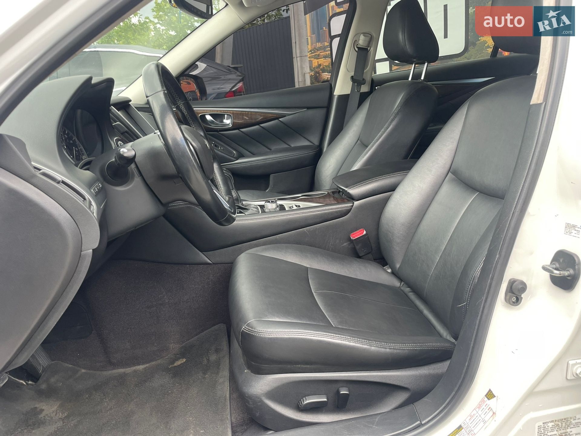 Infiniti Q50 2017 VIN JN1EV7AP8JM353000 фото оголошення 8 з 15