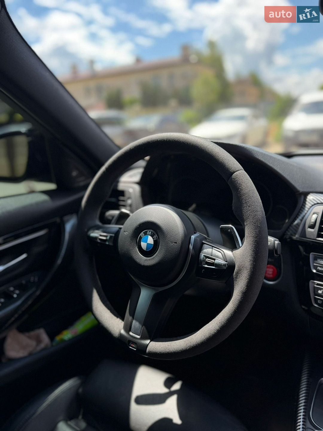 BMW 3 Series 2015 VIN WBA8B3G5XGNT91748 фото оголошення 40 з 43