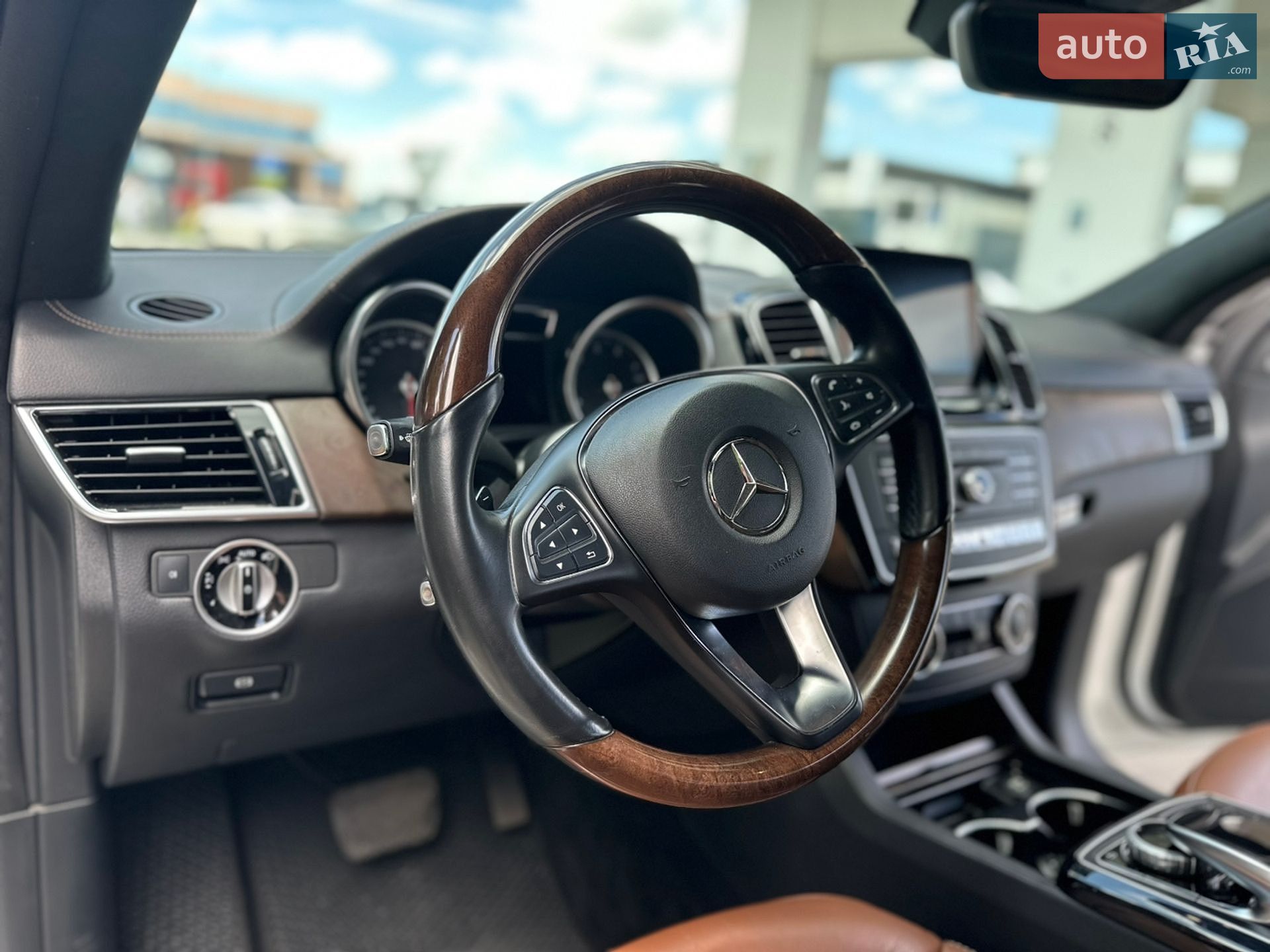 Mercedes-Benz GLE-Class Coupe 2016 VIN WDC2923731A059825 фото оголошення 28 з 32