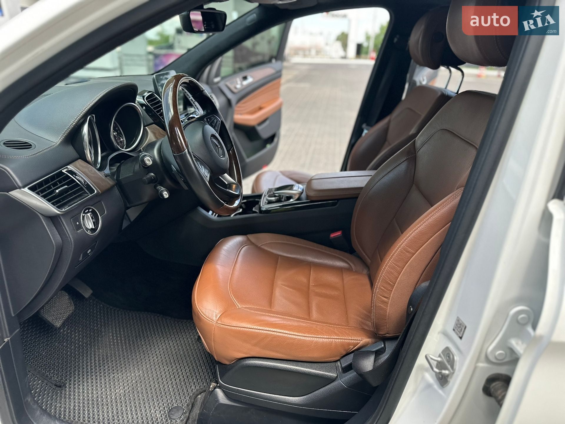 Mercedes-Benz GLE-Class Coupe 2016 VIN WDC2923731A059825 фото оголошення 30 з 32