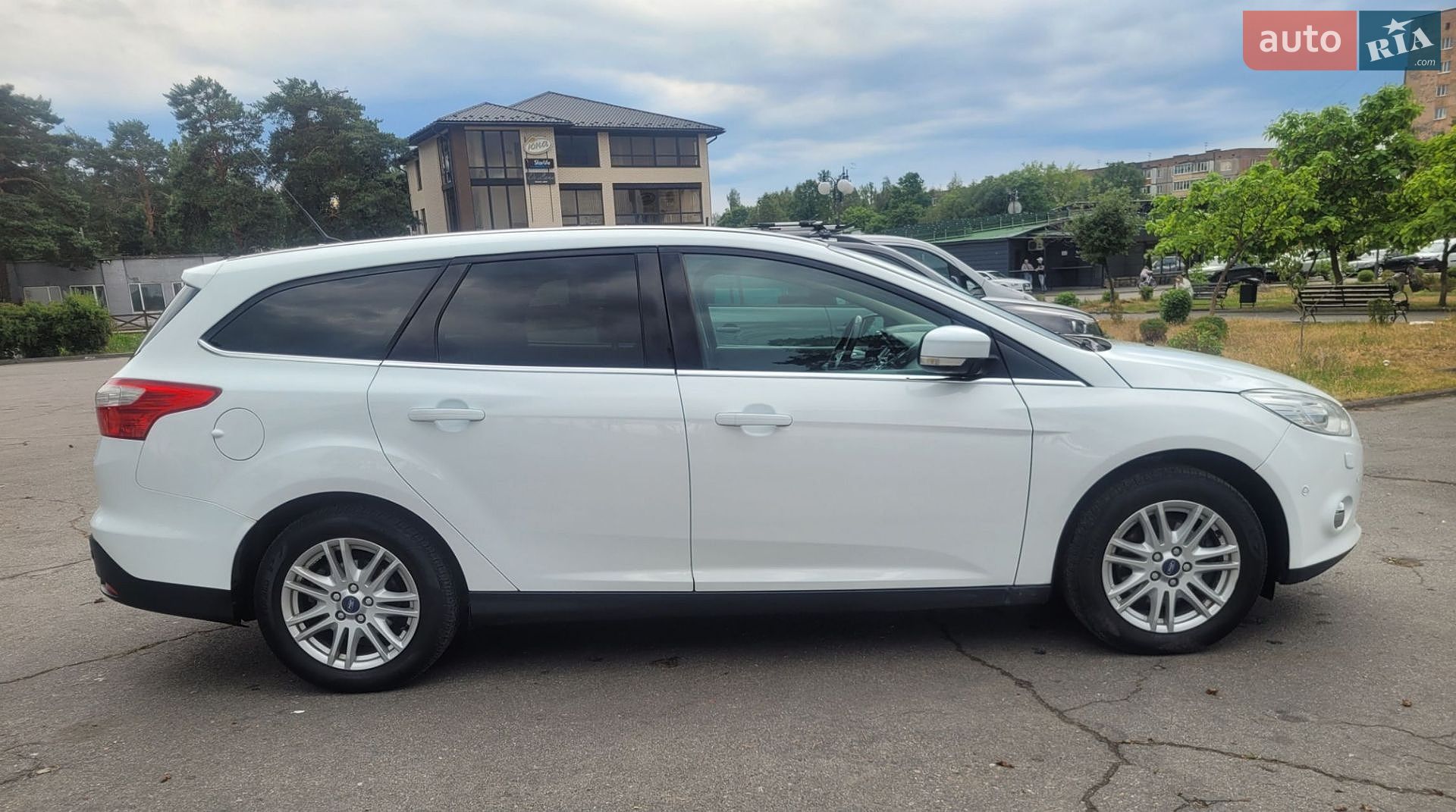 Ford Focus 2012 VIN WF0LXXGCBLCS06295 фото оголошення 5 з 34