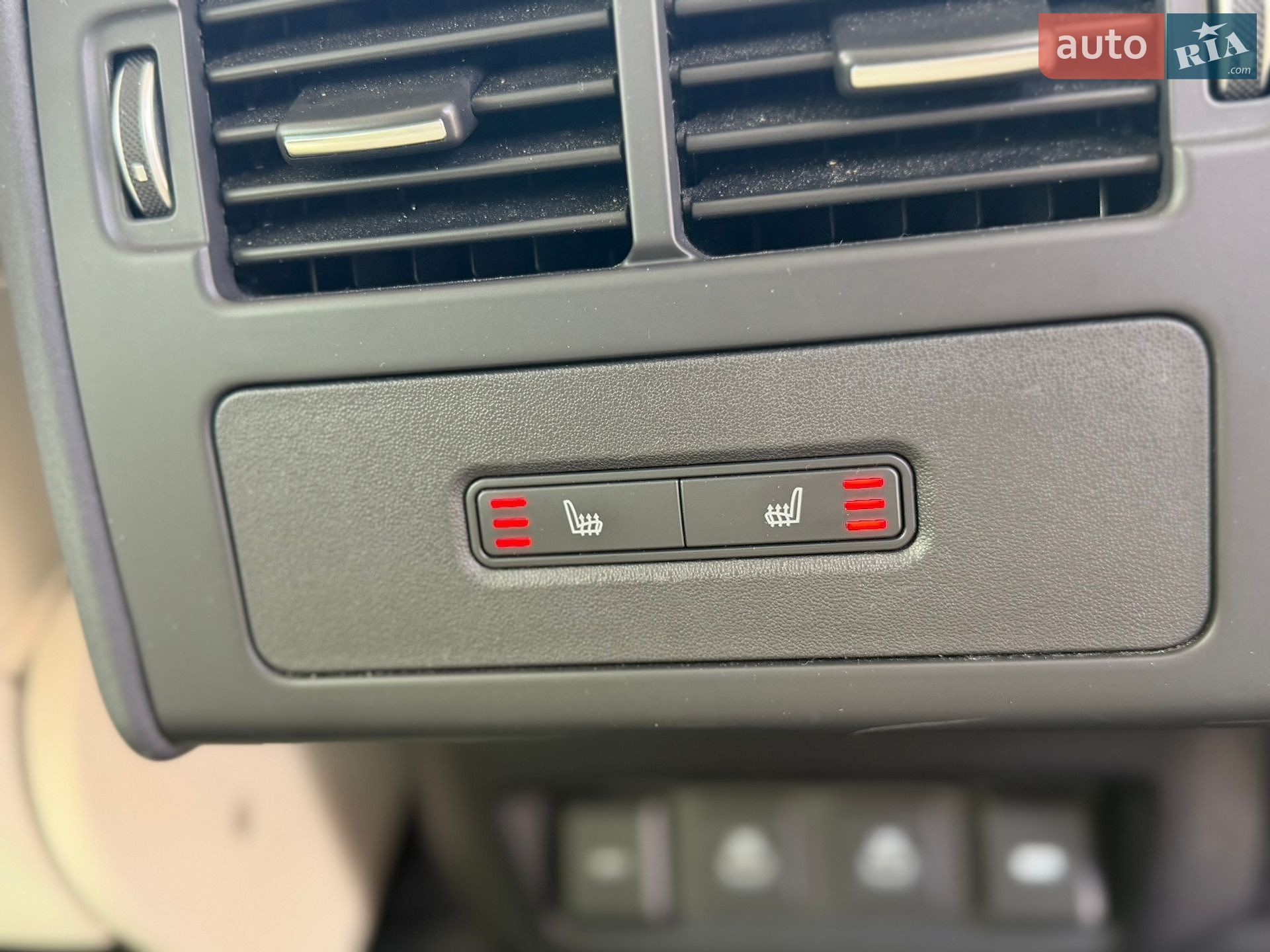 Land Rover Discovery 2021 VIN SALRA2BW9M2453862 фото оголошення 14 з 46