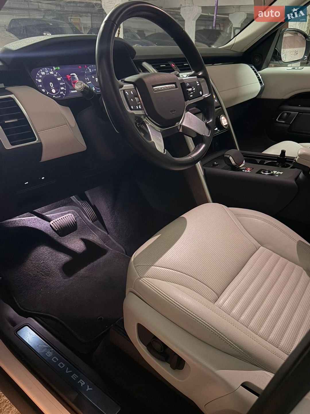 Land Rover Discovery 2021 VIN SALRA2BW9M2453862 фото оголошення 18 з 46