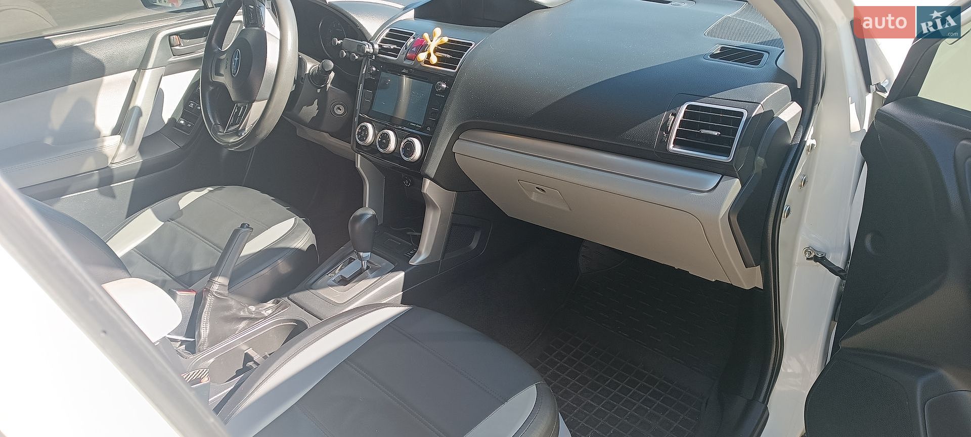 SUBARU FORESTER 2015 VIN JF2SJAFC6GH445658 фото оголошення 14 з 35