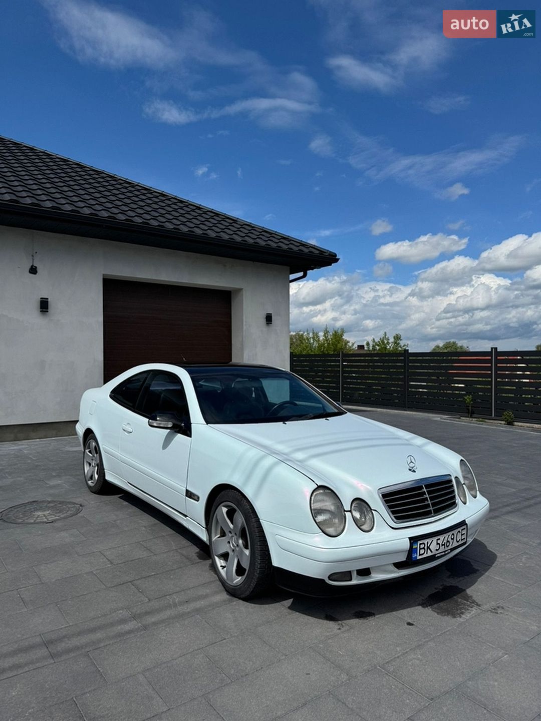 Mercedes-Benz CLK-Class 2000 VIN WDB2083441F178679 фото оголошення 3 з 20