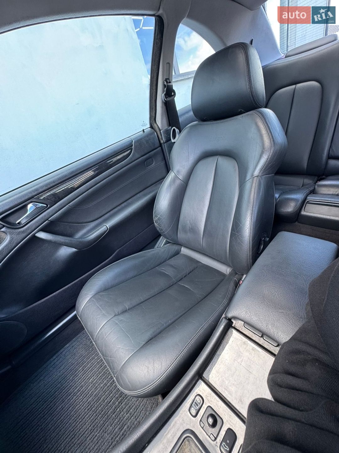 Mercedes-Benz CLK-Class 2000 VIN WDB2083441F178679 фото оголошення 19 з 20