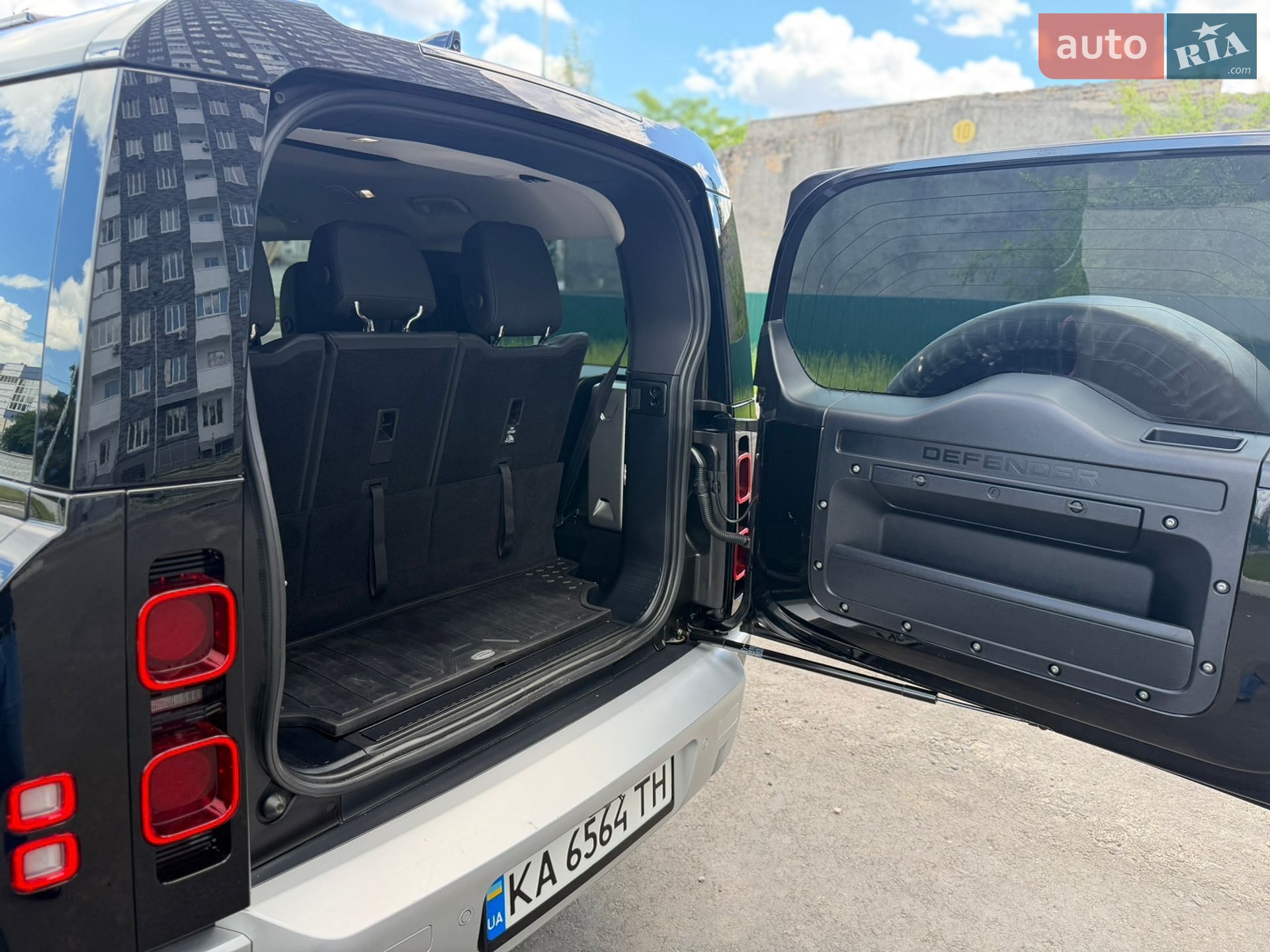 Land Rover Defender 2022 VIN SALEA8BW7P2182094 фото оголошення 16 з 45