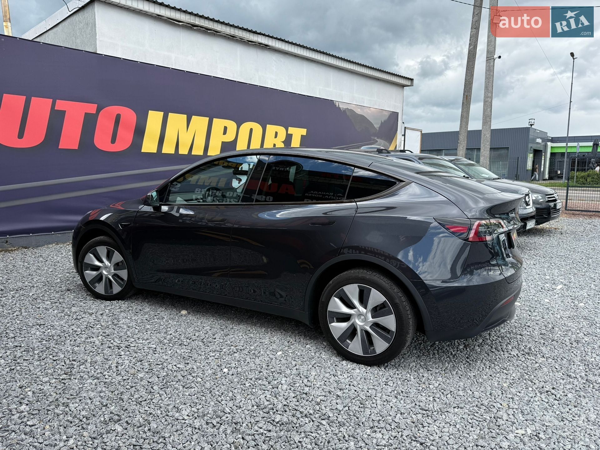 Tesla Model Y 2024 VIN 7SAYGDED3RF044013 фото оголошення 5 з 33