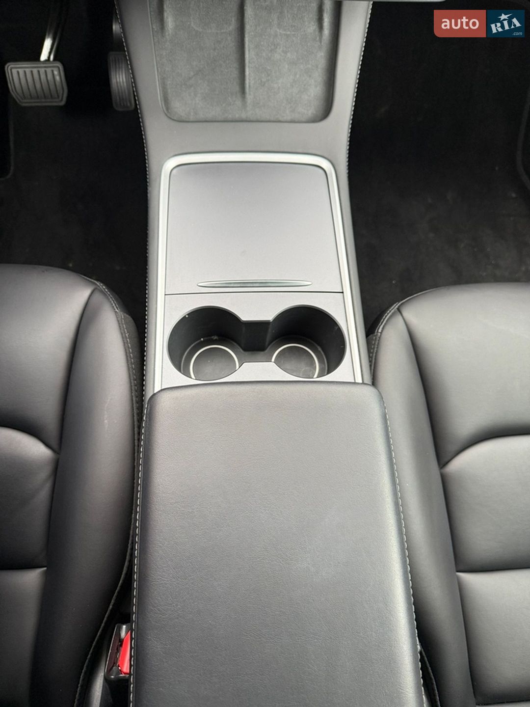 Tesla Model Y 2024 VIN 7SAYGDED3RF044013 фото оголошення 25 з 33