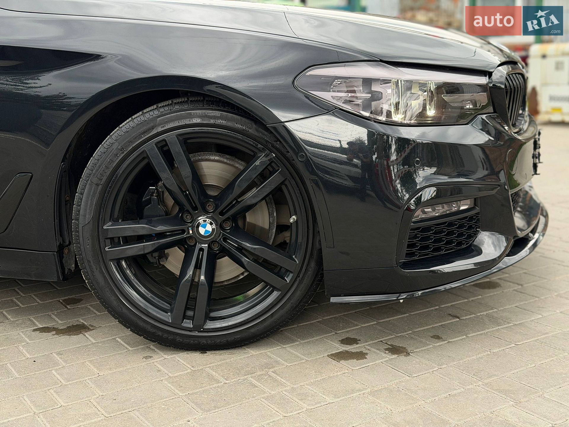 BMW 5 Series 2017 VIN WBAJE7C33HG888263 фото оголошення 9 з 20