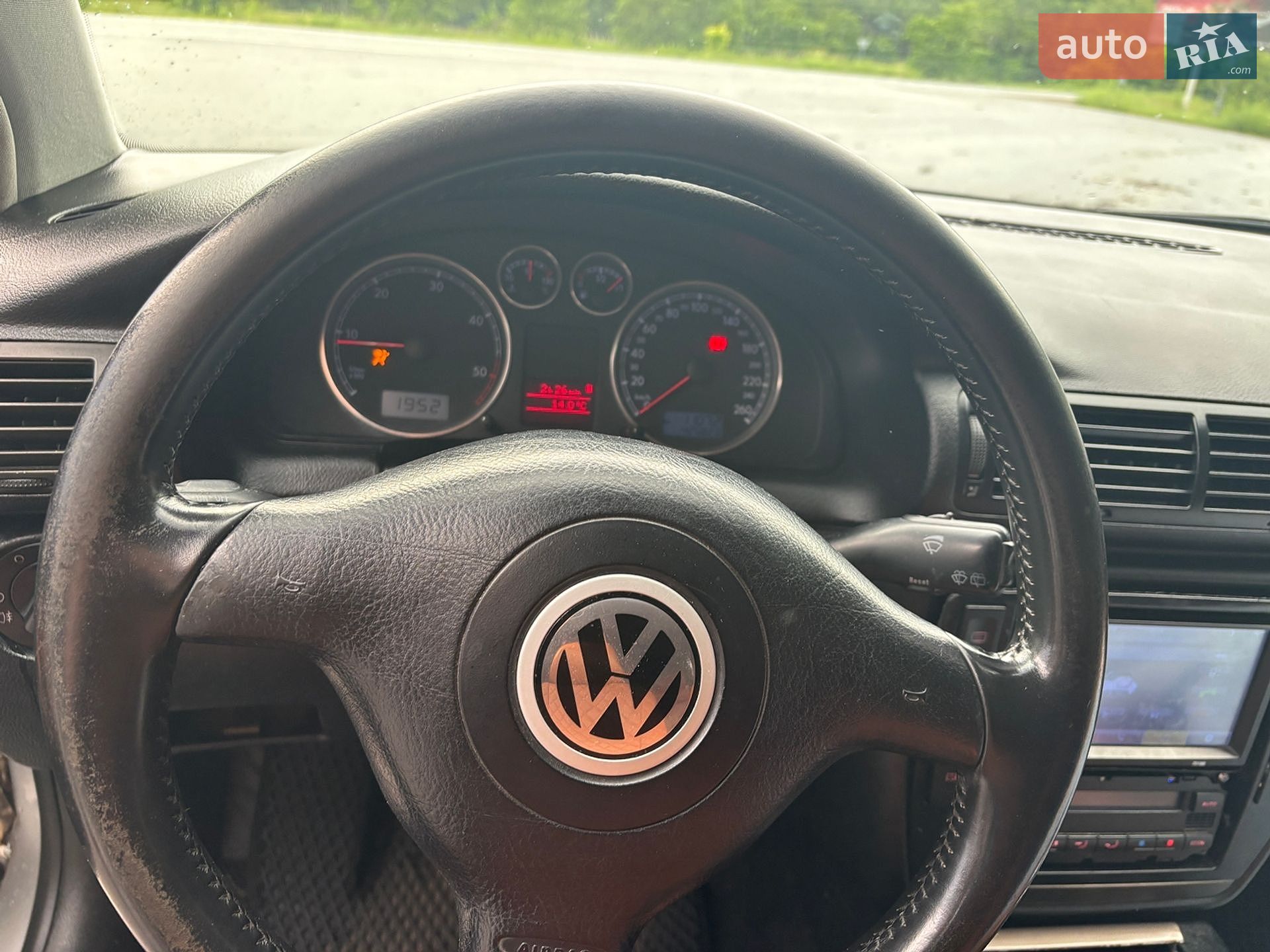 Volkswagen Passat 2001 VIN WVWZZZ3BZ2E317356 фото оголошення 2 з 29