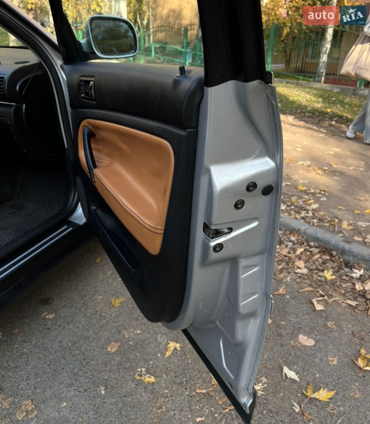 Volkswagen Passat 2001 VIN WVWZZZ3BZ2E317356 фото оголошення 27 з 29