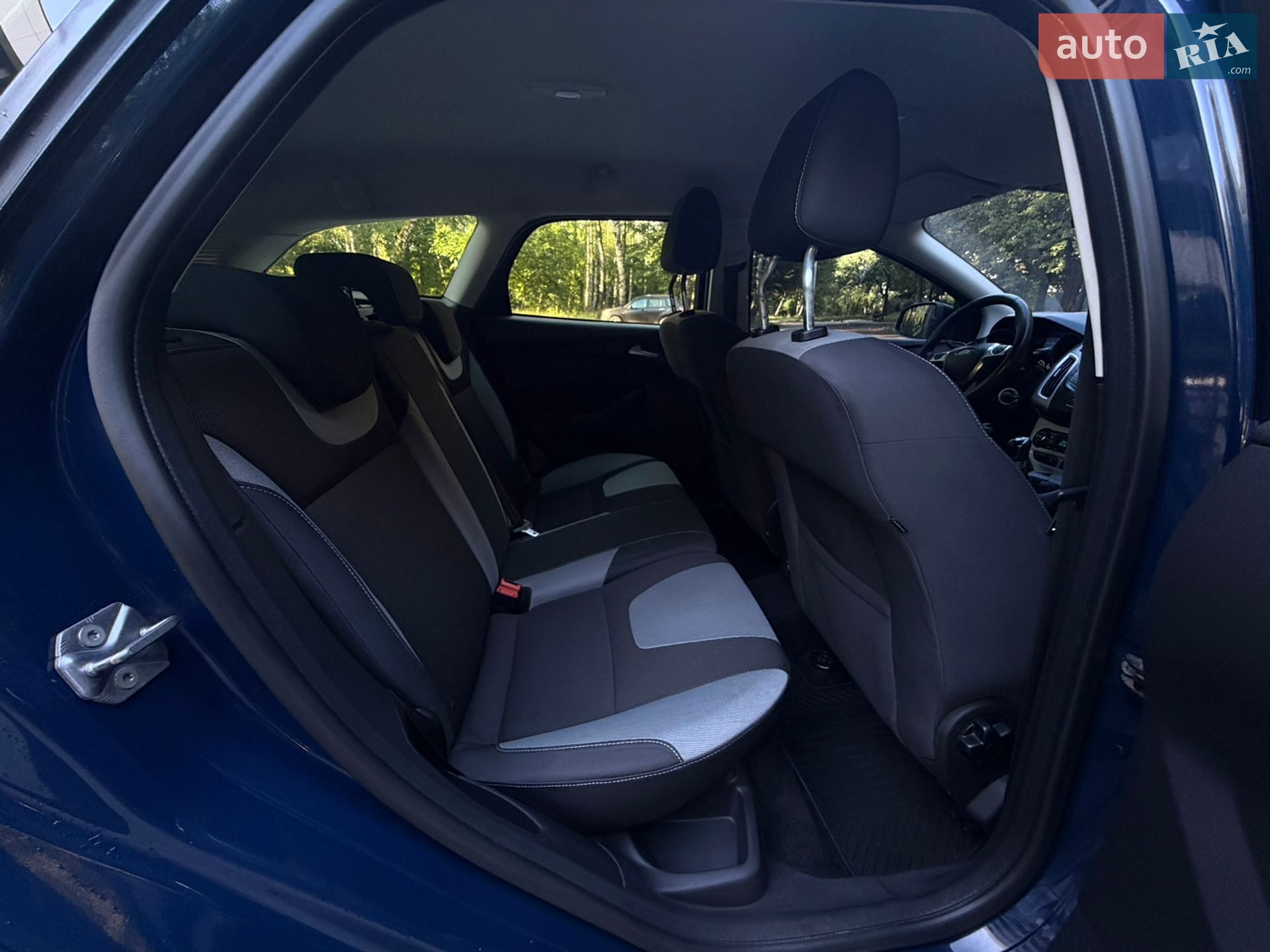 Ford Focus 2013 VIN WF0LXXGCBLDM19420 фото оголошення 25 з 32