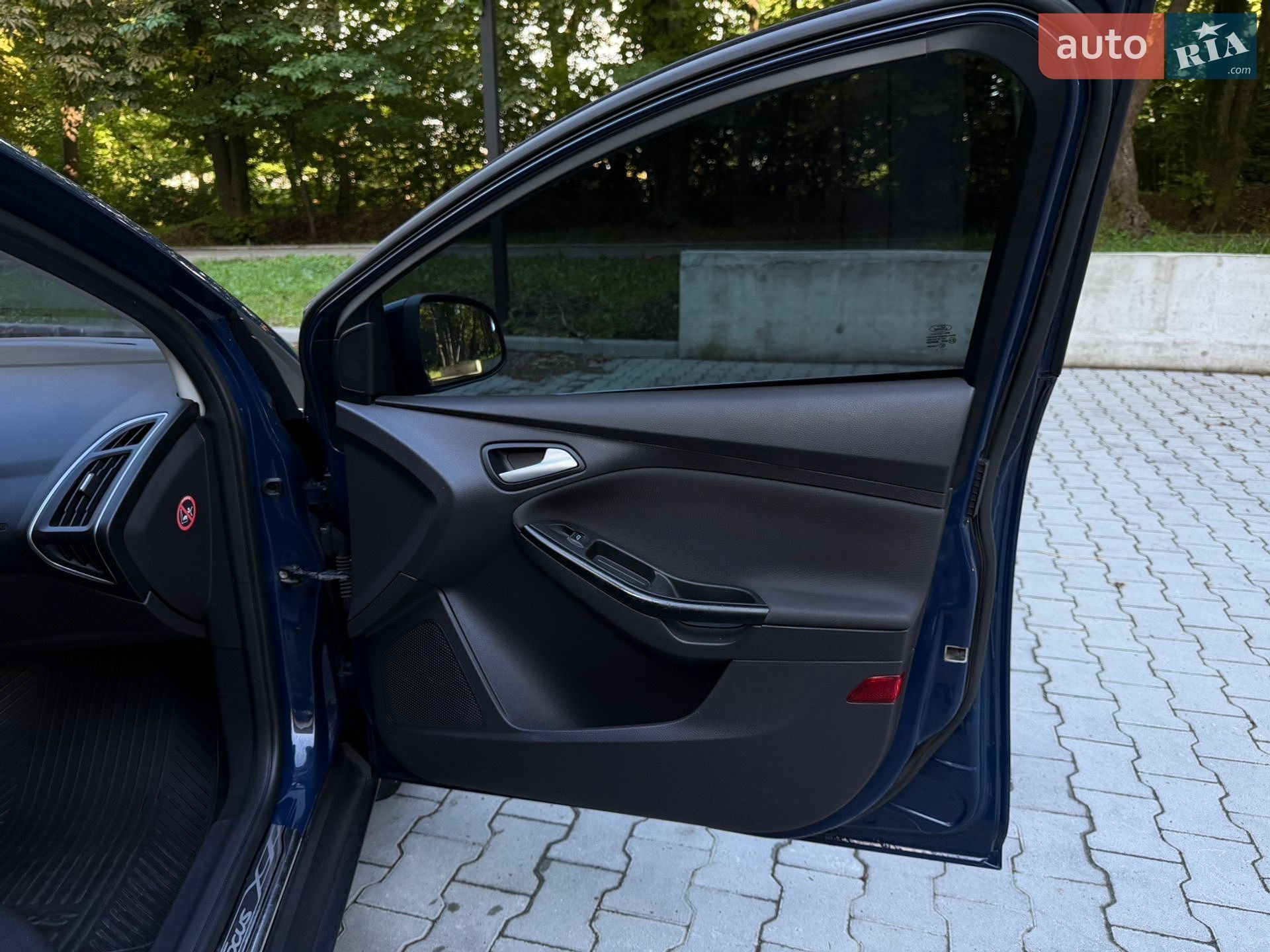 Ford Focus 2013 VIN WF0LXXGCBLDM19420 фото оголошення 27 з 32