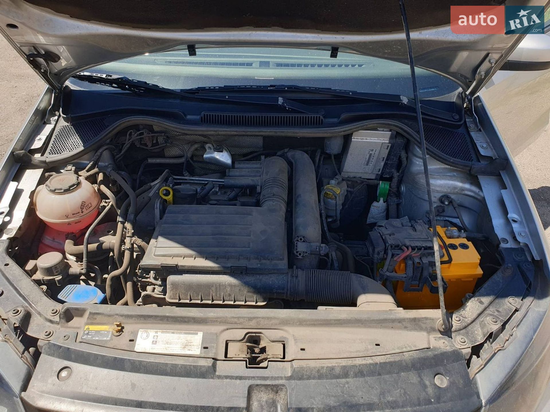 Volkswagen Polo 2018 VIN XW8ZZZ61ZJG066274 фото оголошення 4 з 19