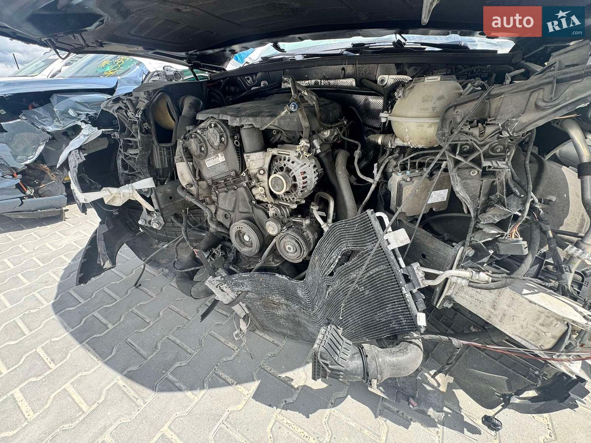 Audi Q5 2018 VIN WA1BNAFY7J2227912 фото оголошення 15 з 20