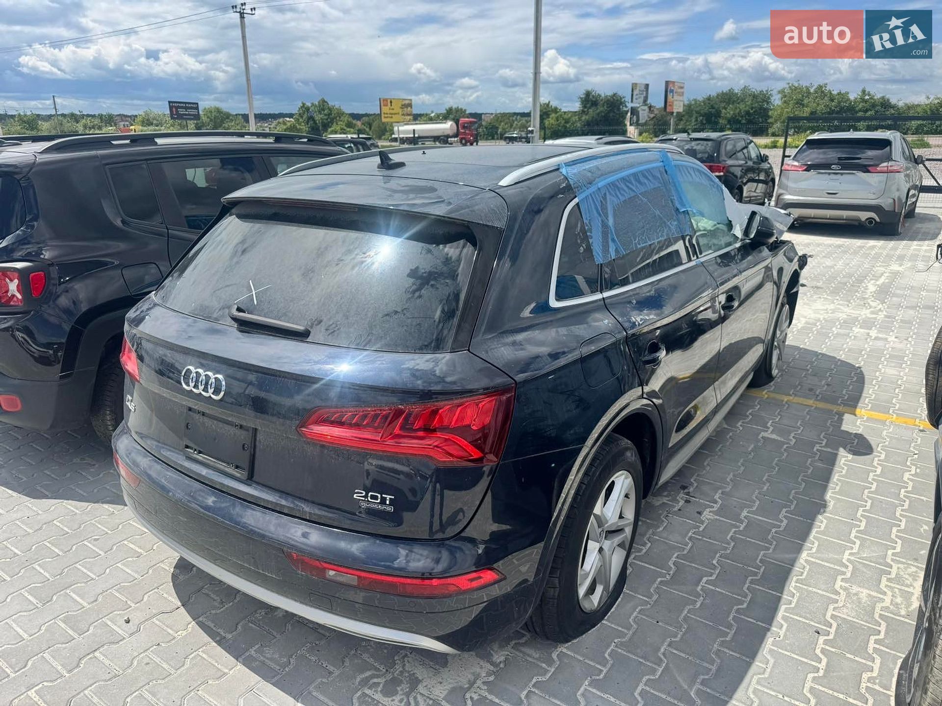 Audi Q5 2018 VIN WA1BNAFY7J2227912 фото оголошення 17 з 20