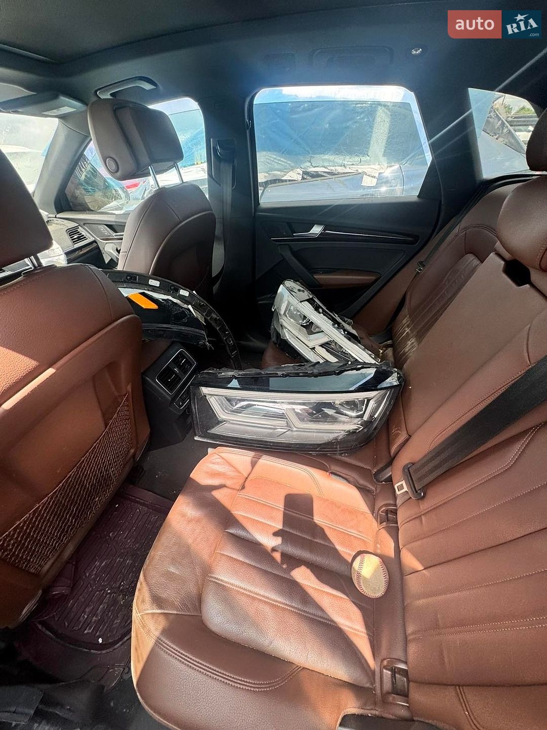 Audi Q5 2018 VIN WA1BNAFY7J2227912 фото оголошення 19 з 20