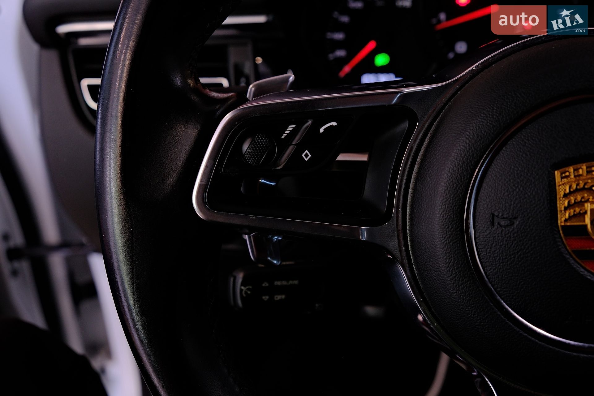 Porsche Macan 2019 VIN WP1AA2A53LLB01302 фото оголошення 20 з 44