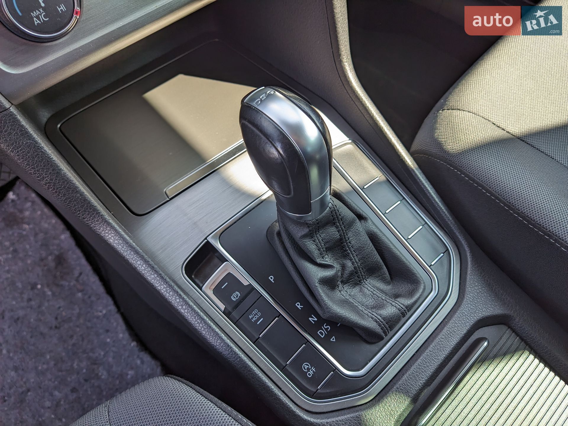 Volkswagen Golf 2015 VIN WVWZZZAUZGW501666 фото оголошення 15 з 41