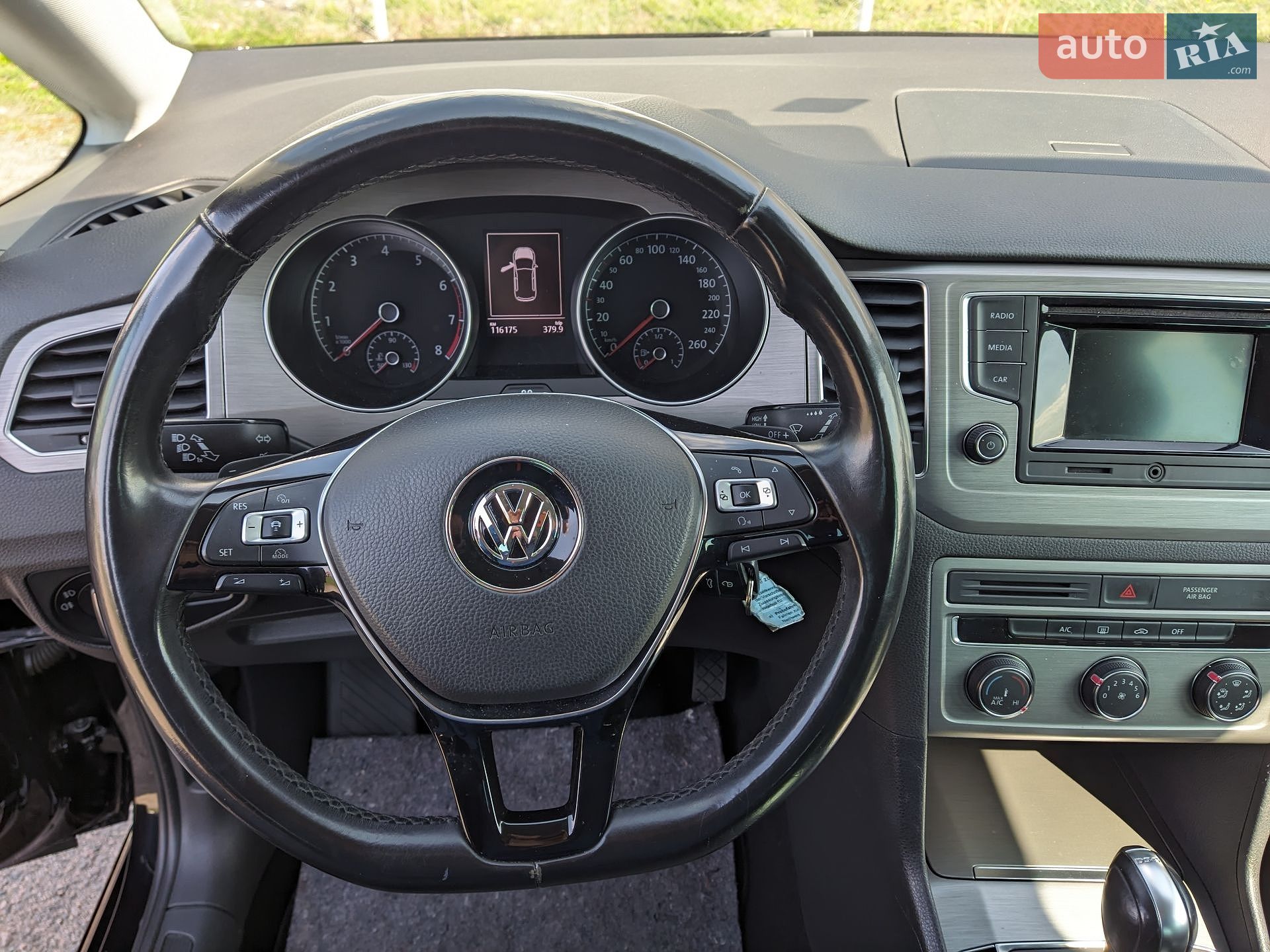 Volkswagen Golf 2015 VIN WVWZZZAUZGW501666 фото оголошення 13 з 41