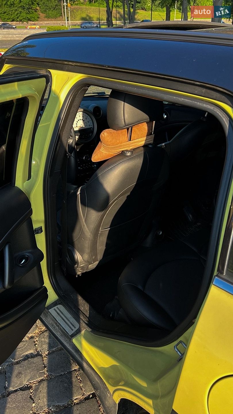 Mini Countryman 2012 VIN WMWZC3C5XCWP20279 фото оголошення 10 з 17