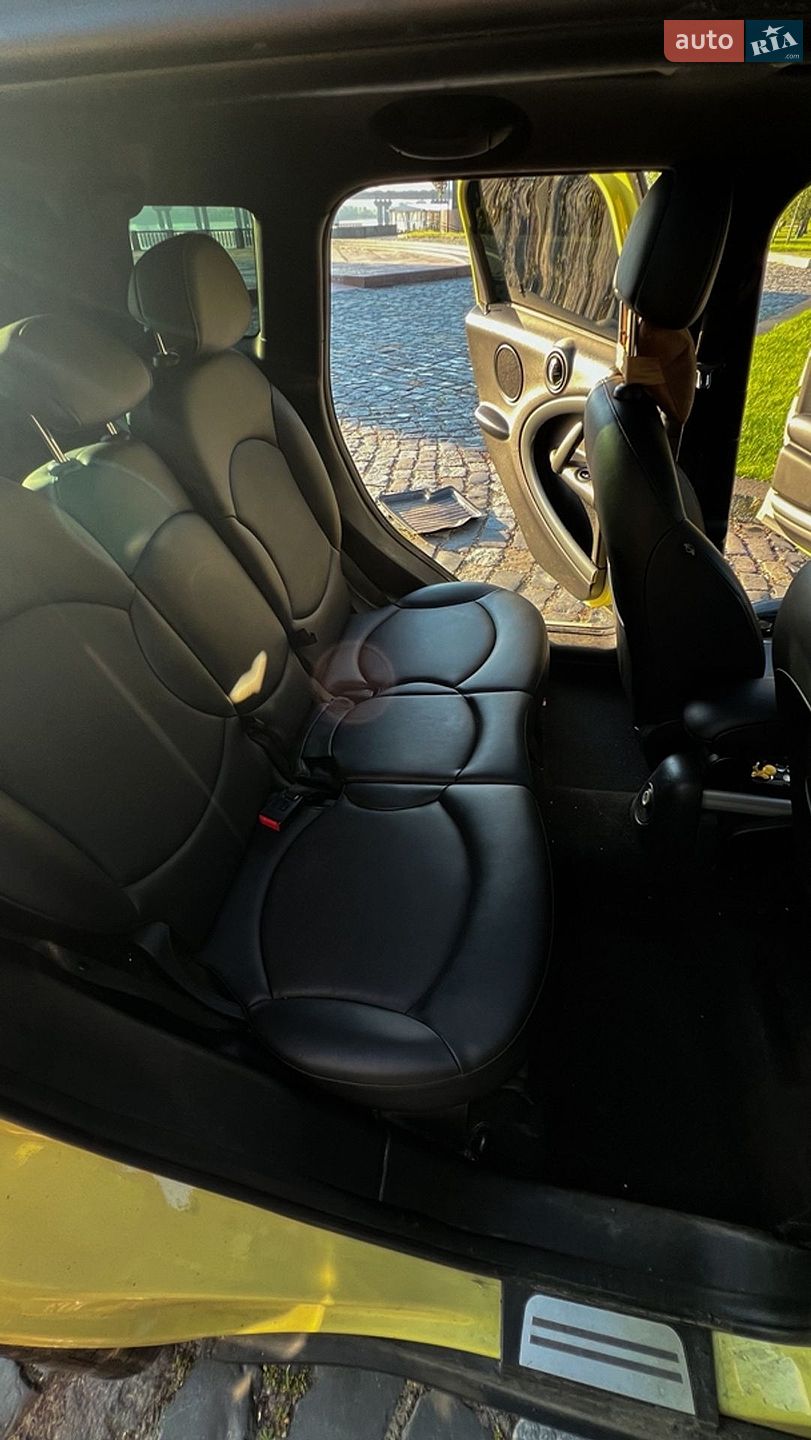 Mini Countryman 2012 VIN WMWZC3C5XCWP20279 фото оголошення 12 з 17