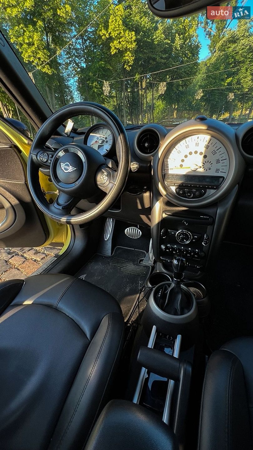 Mini Countryman 2012 VIN WMWZC3C5XCWP20279 фото оголошення 15 з 17