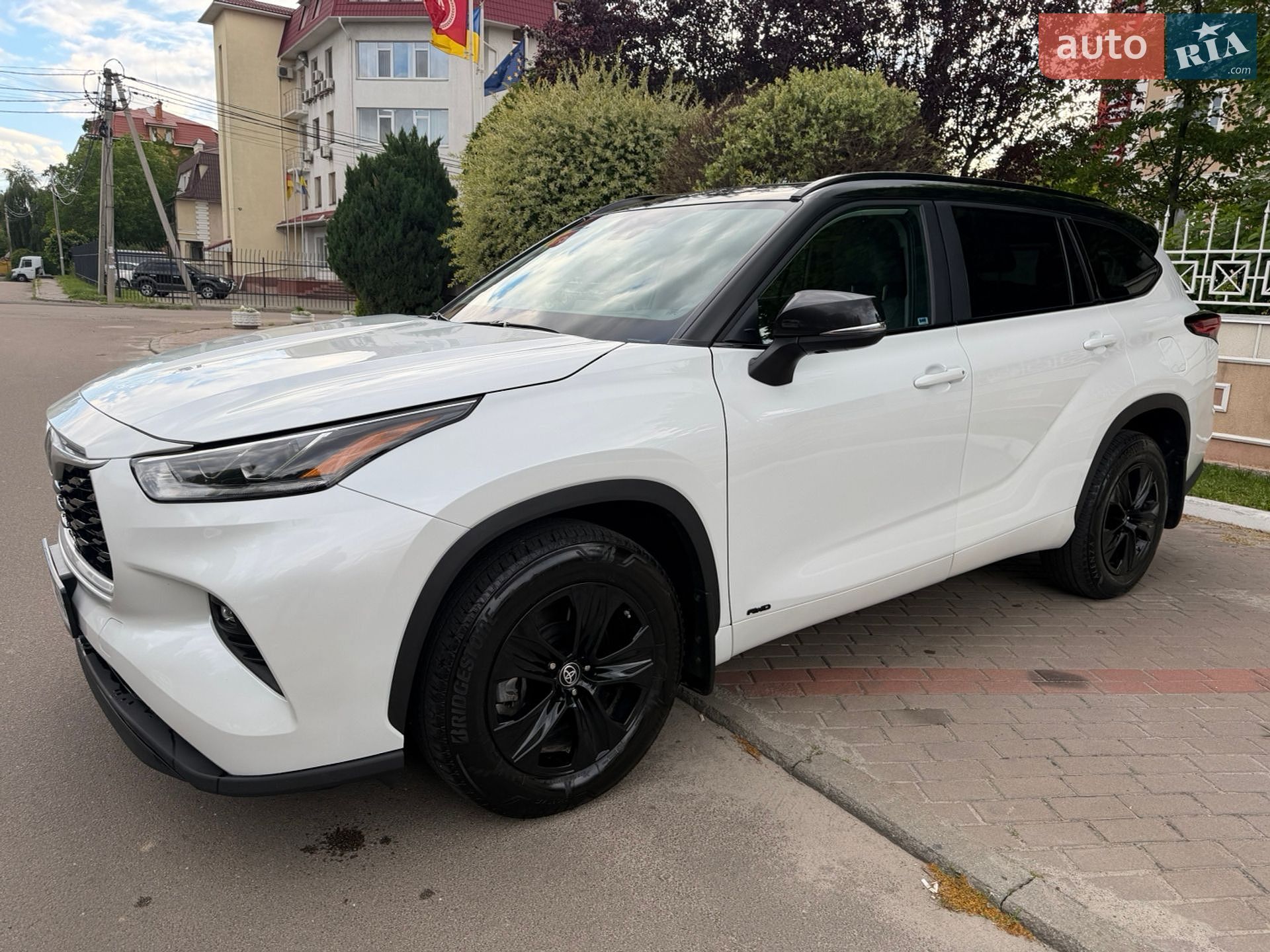 Toyota Highlander 2022 VIN 5TDABRCHXPS567053 фото оголошення 3 з 20